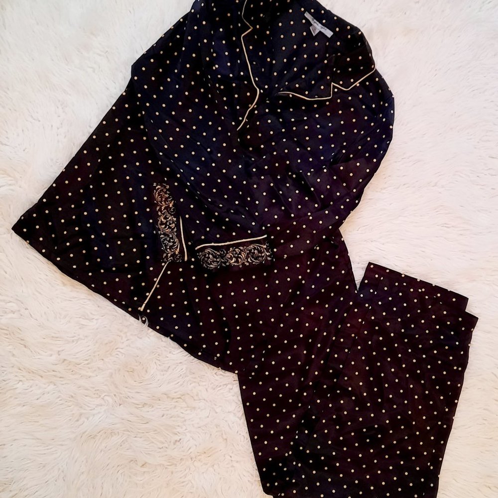 Black satin and gold pokadots is the perfect combo in this bedtime attire.